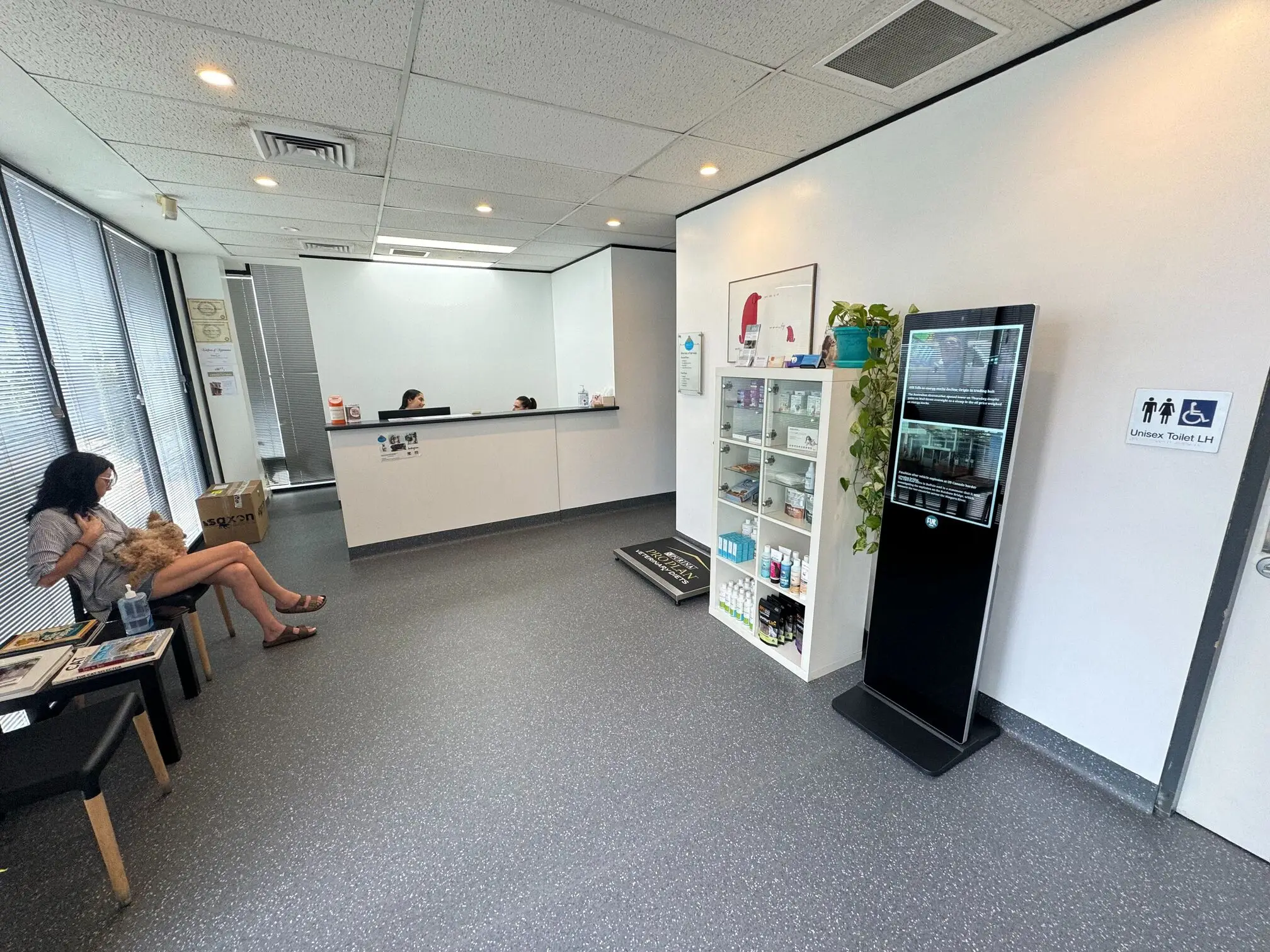 The Secret to Keeping Pets and Owners Entertained in Vet Clinics